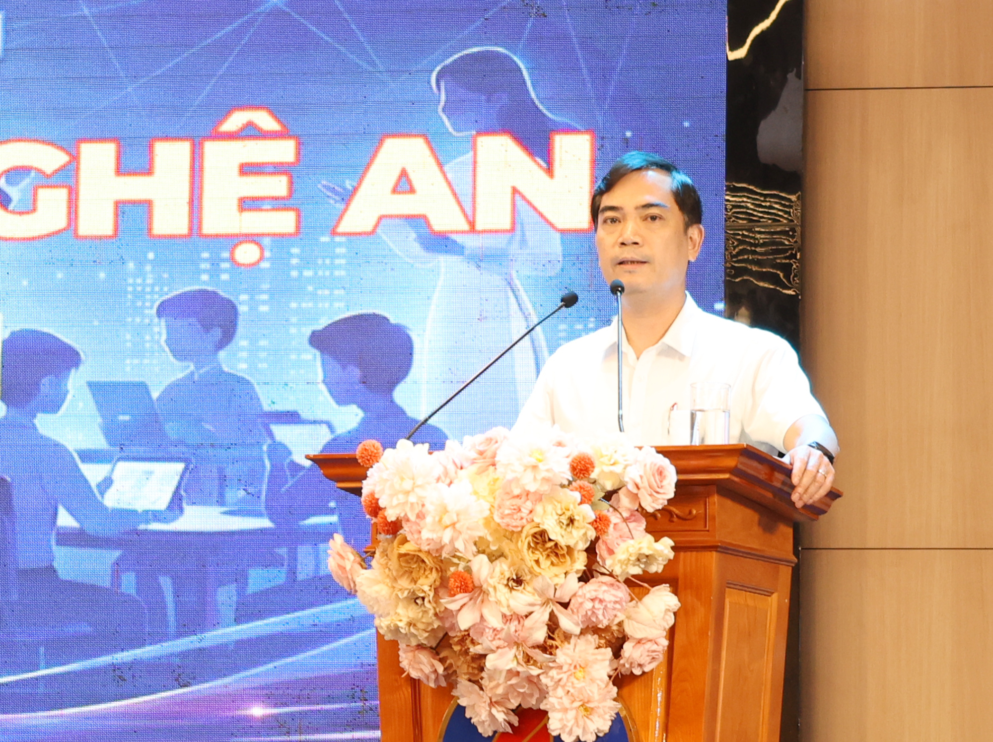 Anh-tin-bai